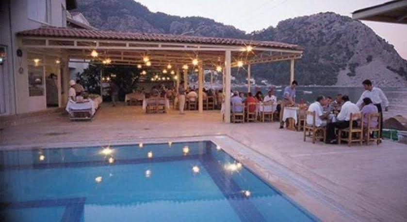 טורונץ' Zeybek Hotel מראה חיצוני תמונה