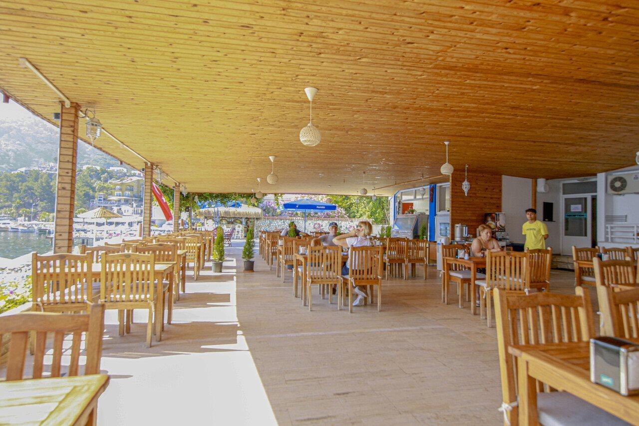 טורונץ' Zeybek Hotel מראה חיצוני תמונה