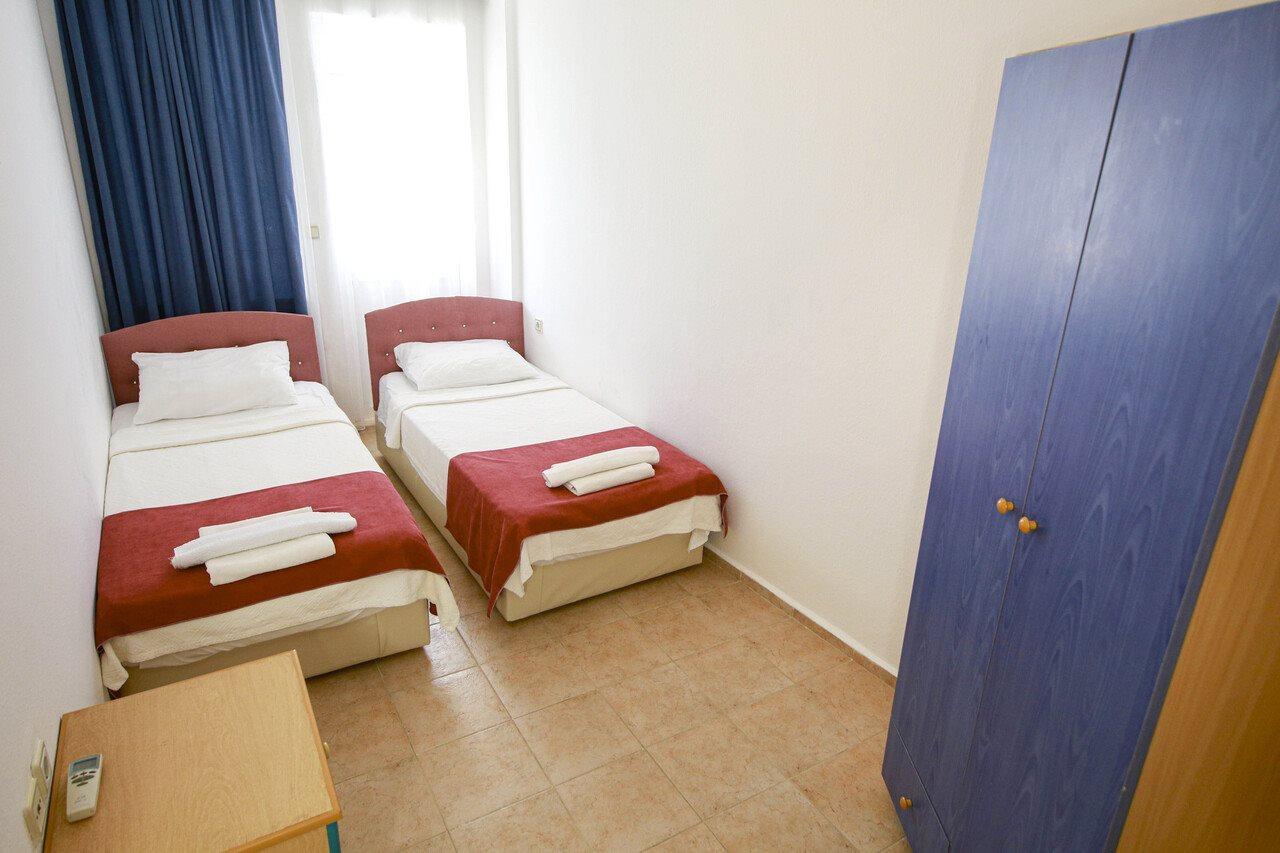 טורונץ' Zeybek Hotel מראה חיצוני תמונה