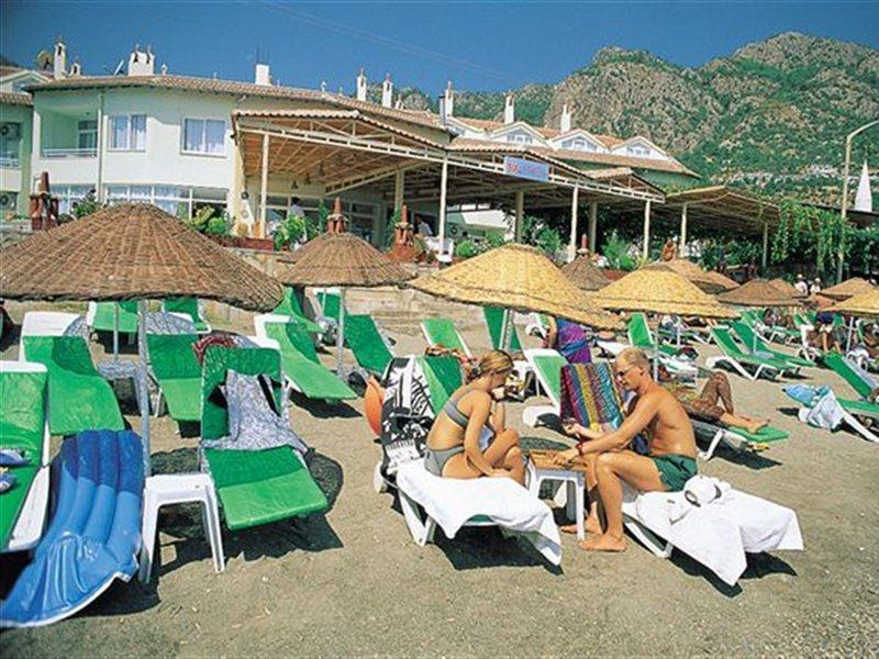 טורונץ' Zeybek Hotel מראה חיצוני תמונה
